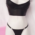 Conjunto corset de lencería sexy en encaje con panty tipo tanga para mujer en Bogotá
