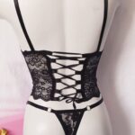Bustier y set íntimo de lencería sexy para mujer en Bogotá